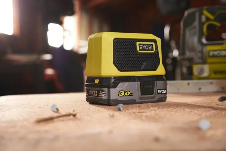 ryobi-mini-glosnik-bluetooth-18v-rbtm18-0-5w-waga-z-opakowaniem-0-5-kg