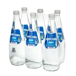 piwniczanka-naturalna-woda-mineralna-wysokonasycona-co2-w-szkle-700-ml-x6
