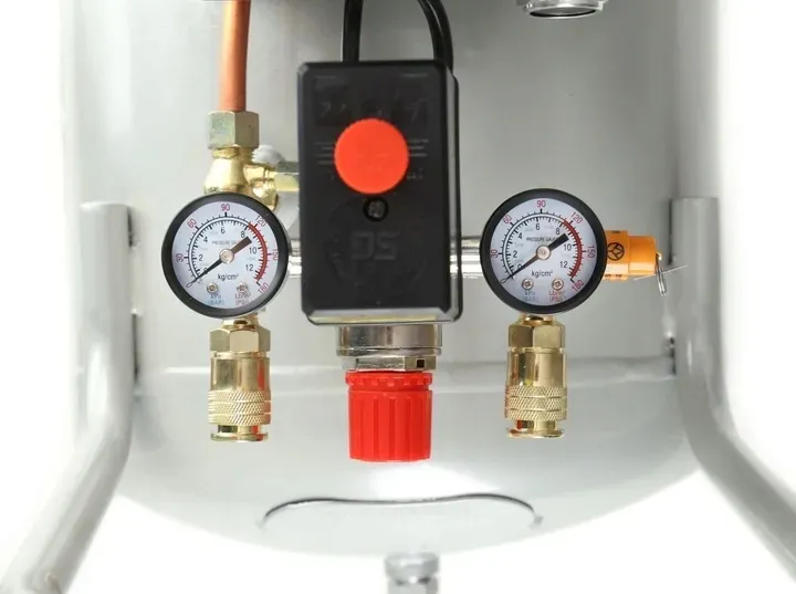 kompresor-olejowy-sprezarka-50l-gratis-zestaw-6w1