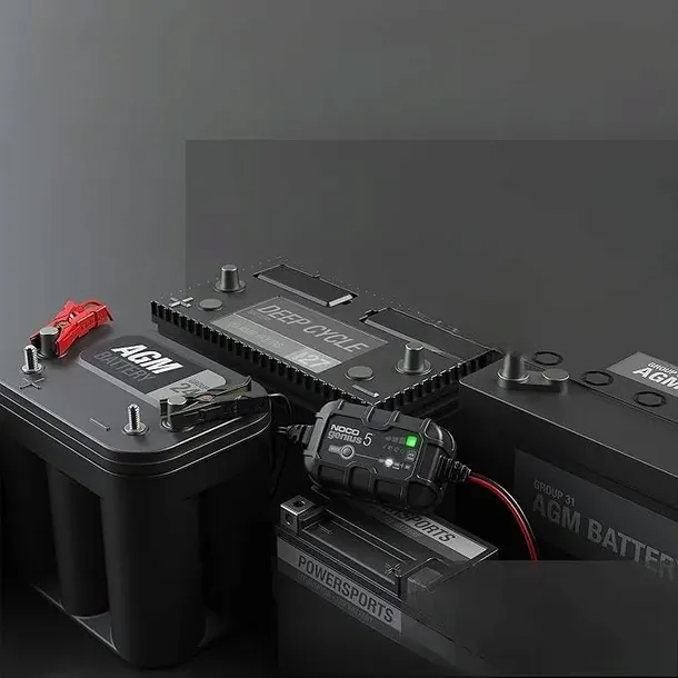 prostownik-do-akumulatorow-genius5eu-stan-nowy-zawiera-baterie-tak