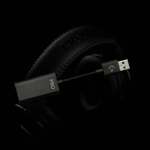 sluchawki-nauszne-logitech-g-pro-x-konstrukcja-zamknieta