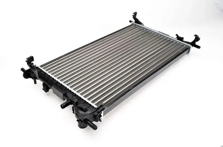 chlodnica-silnika-d7g023tt-producent-czesci-thermotec