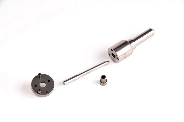 wtryskiwacz-2437010111-bos-bosch-producent-czesci-bosch