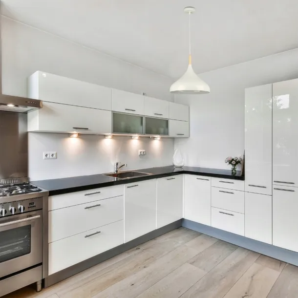 oprawa-wiszaca-1-x-e27-bialy-dlugosc-wysokosc-100-cm