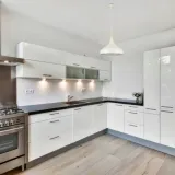 oprawa-wiszaca-1-x-e27-bialy-dlugosc-wysokosc-100-cm