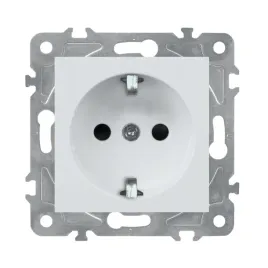 gniazdo-schuko-biale-quad