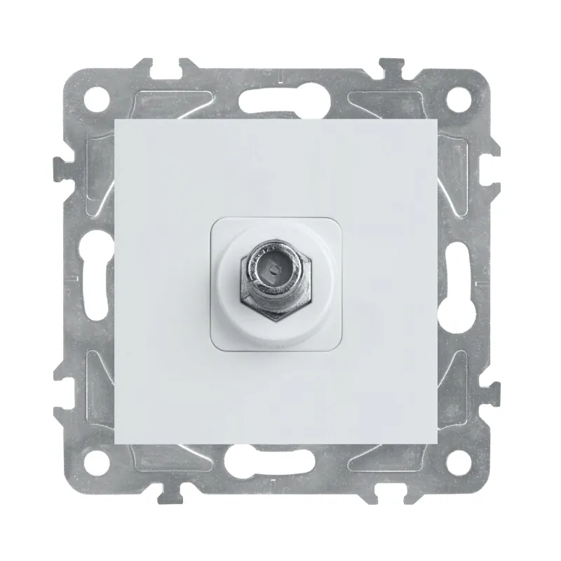 gniazdo-antenowe-biale-quad