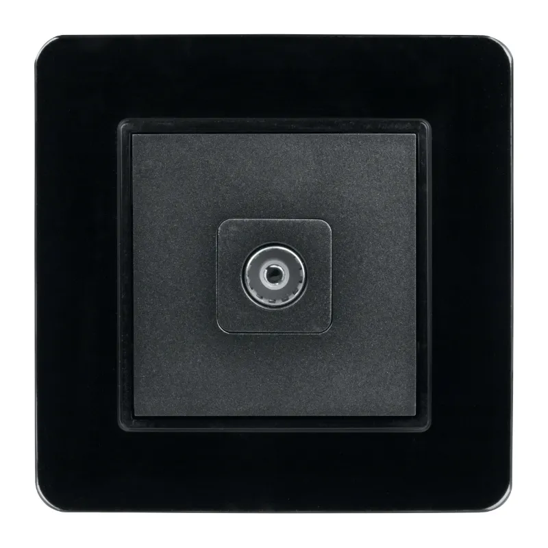 gniazdo-antenowe-czarne-quad-stan-nowy