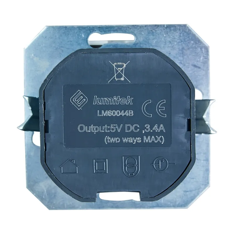 gniazdo-usb-podwojne-biale-quadrum-vilma-stan-nowy