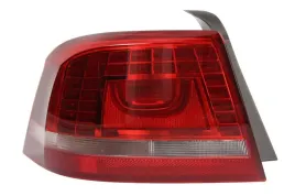 lampa-zespolonych-swiatel-tylnych