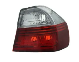 lampa-zespolonych-swiatel-tylnych
