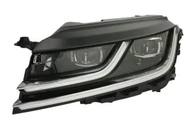 reflektor-swiatel-przednich-val451060