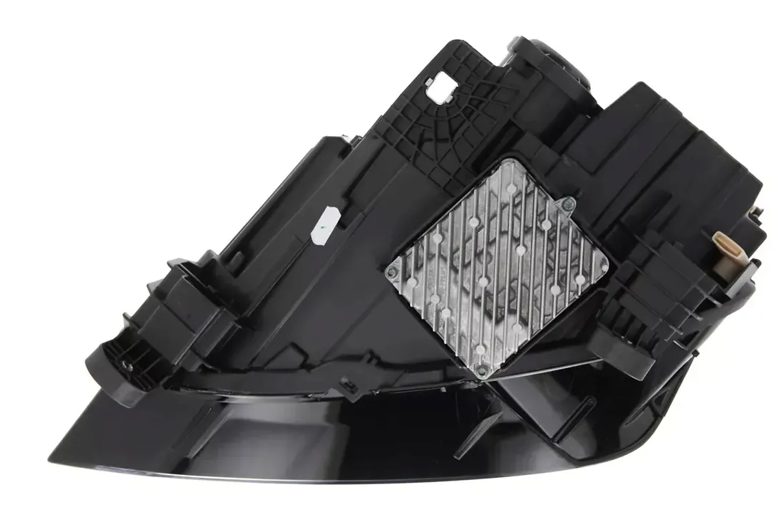 reflektor-swiatel-przednich-val451081