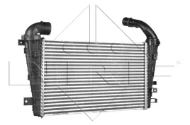 chlodnica-powietrza-doladowujacego-30302-nrf