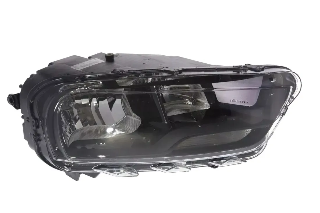 reflektor-swiatel-przednich-450559-val