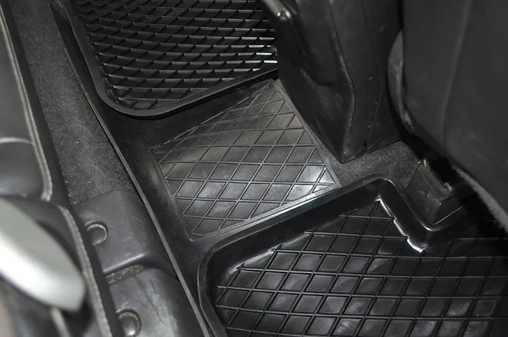dywaniki-samochodowe-gumowe-bmw-e36-e39-e46-e60-e61-e90-e91-tunel-stan-nowy-numer-katalogowy-producenta-5904257042187