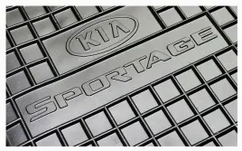 kia-sportage-ii-2004-2010-dywaniki-gumowe-bezzapachowe-oryginalne-logo
