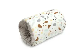 mufka-do-karmienia-minky-kamyczki-komfort-i-mobilnosc-dla-mamy