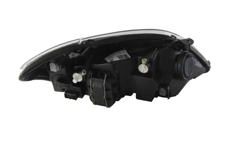 reflektor-swiatel-przednich-088739-val-stan-nowy