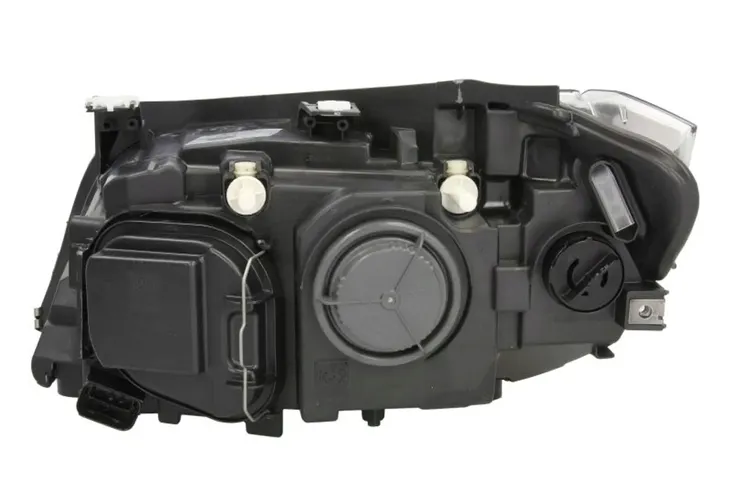 reflektor-swiatel-przednich-044946-val