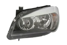 reflektor-swiatel-przednich-044945-val