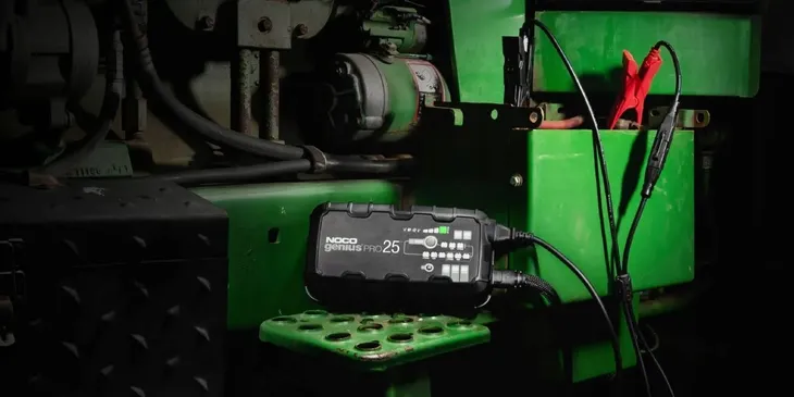 prostownik-do-akumulatorow-geniuspro50-stan-nowy-kod-producenta-geniuspro50