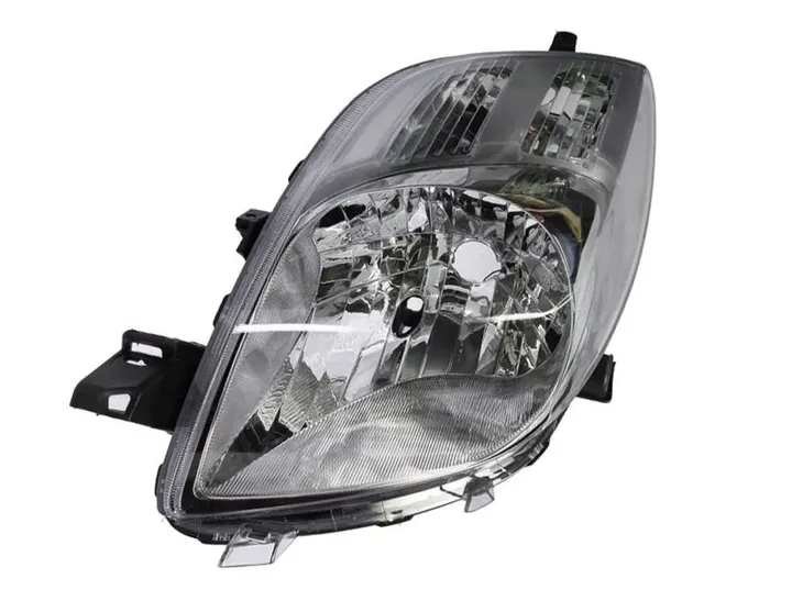 reflektor-swiatel-przednich-043047-val