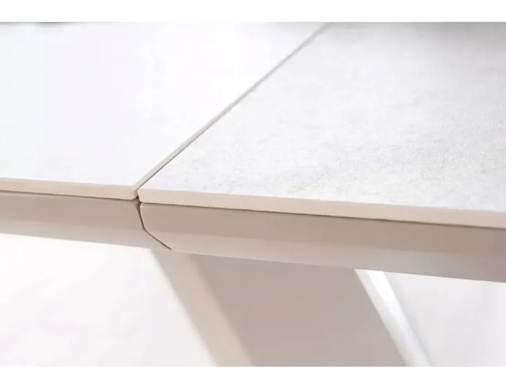 stol-armani-ceramic-kolor-mebla-odcienie-szarosci