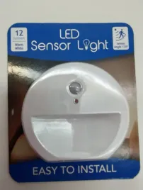 lampka-led-czujnik-ruchu-zasieg-5-m-12-lumenow-oswietlenie-schodow-szaf