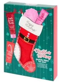 kosmetyki-swiateczne-w-skarpecie-gabka-zel-peeling-idealne-na-prezent-2025