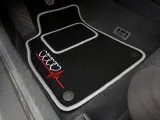 dywaniki-samochodowe-audi-a4-b7-2004-2007-haft-informacje-dodatkowe-bezzapachowe