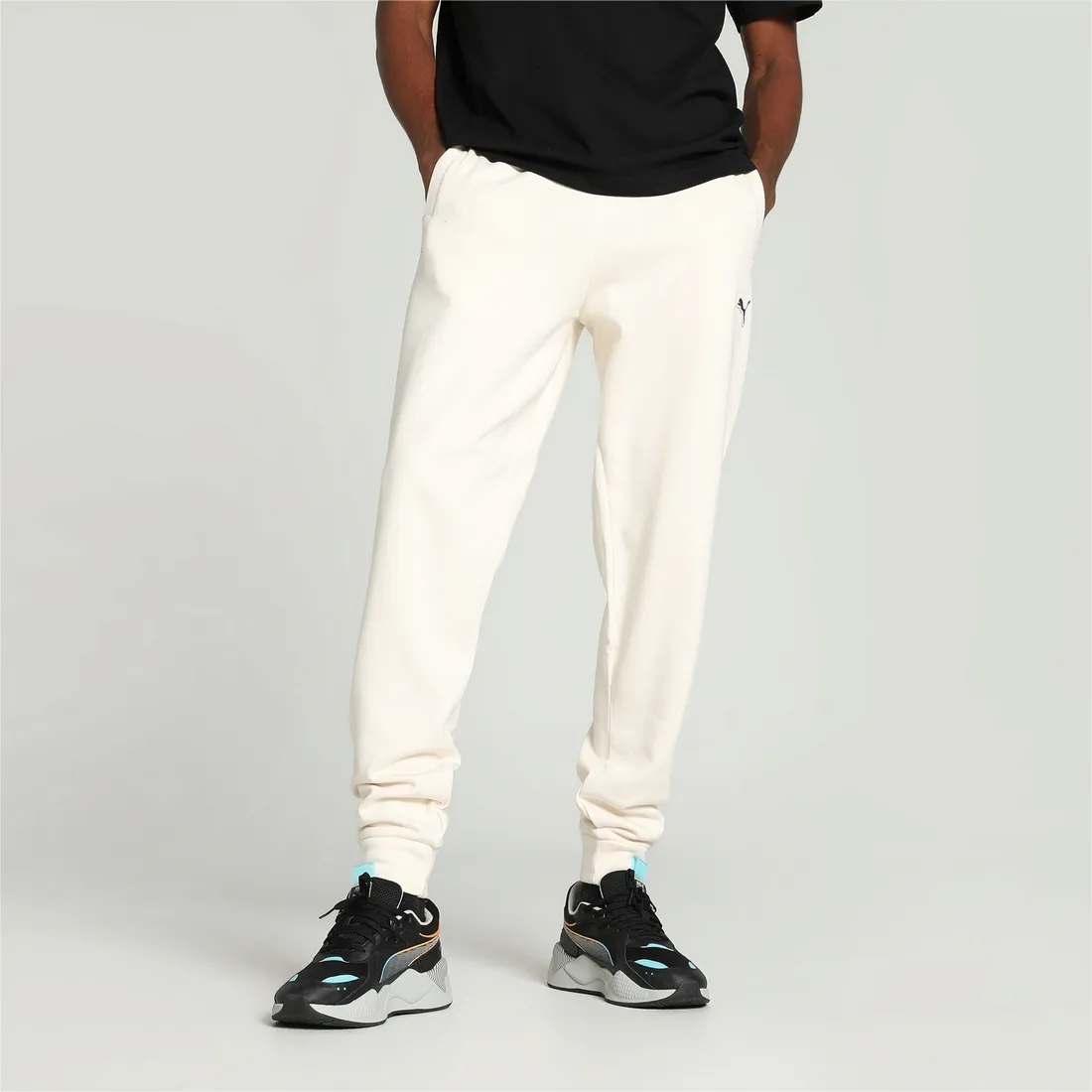 puma-spodnie-m-better-essentials-sweatpants-beige-stan-nowy