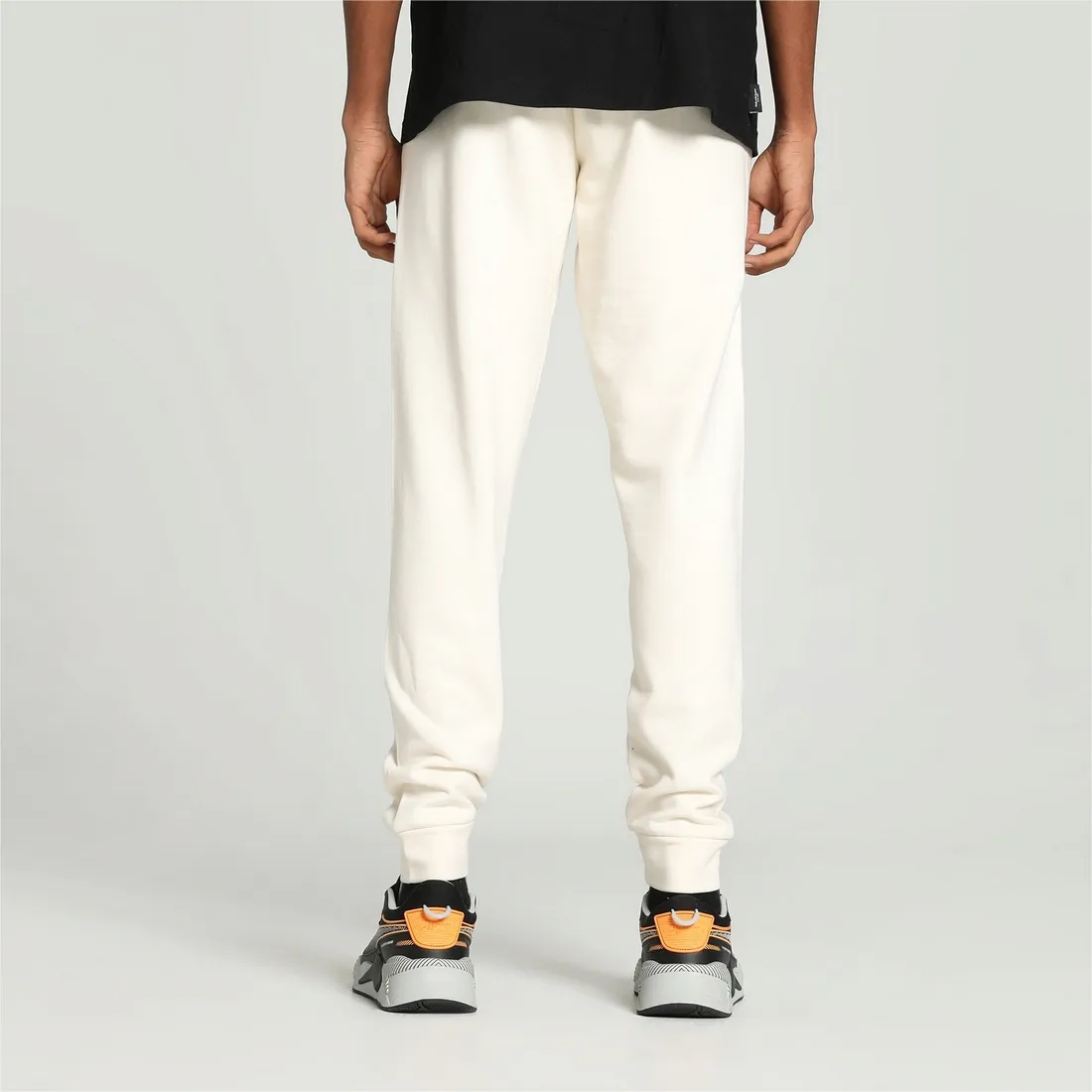 puma-spodnie-m-better-essentials-sweatpants-beige