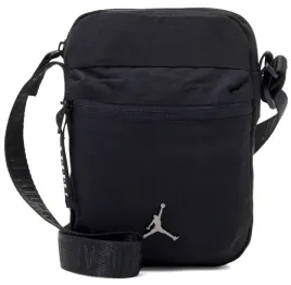 nike-listonoszka-sportowa-na-ramie-czarna-mala-jordan-9a0631-023