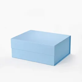 pudelko-magnetyczne-a5-blekitne-235x170x100-mm-opakowanie-na-prezenty