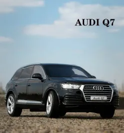 metalowy-model-audi-q7-1-32-swiatla-led-dzwiek-silnika-otwierane-drzwi
