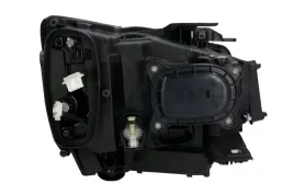 reflektor-lampa-lewa-046840-valeo-audi-q2