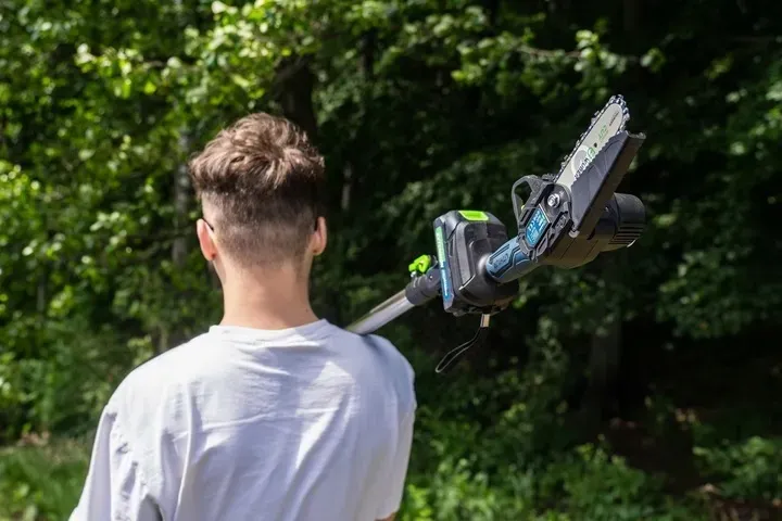 mini-pila-lancuchowa-akumulatorowa-galeziowka-2xaku-wysiegnik-250-cm