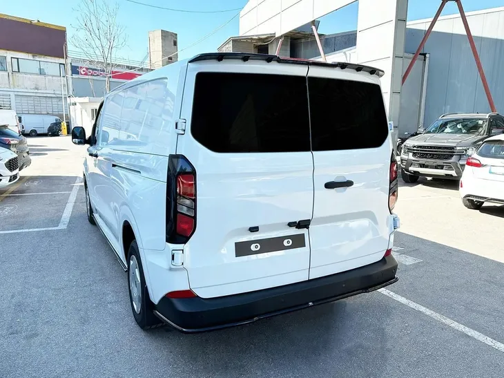 spojler-dachowy-do-ford-transit-custom-ii-2023-producent-czesci-chromemaster