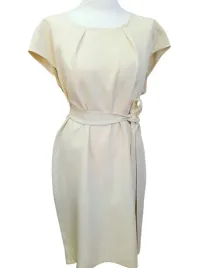 sukienka-z-paskiem-zwezana-ku-dolowi-krotszy-przod-rozm-44-biust-112-cm