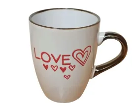 bialy-kubek-ceramiczny-305-ml-zdobiony-zlote-ucho-duze-serce-napis-love