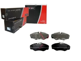 max19-0610-klocki-ham-renault-przod-trafic-01-vi