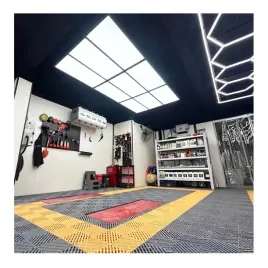 panelowe-oswietlenie-sufitowe-led-panel-oswietleniowy-warsztat-garaz-silown