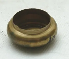 zaslepka-mosiezna-do-rury-fi-27mm-dekiel-osadczy