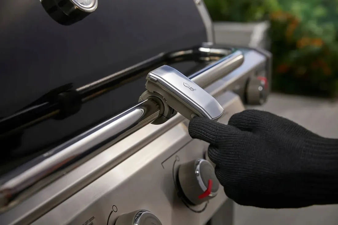 lampka-led-grill-n-go-do-grilli-weber