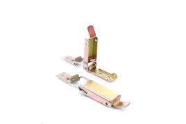 klamra-do-stolu-zapiecie-zaczep-do-blatow-zamkniecie-do-skrzyni