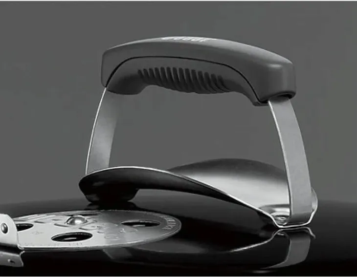 grill-weglowy-weber-compact-kettle-57-cm-wysokosc-grilla-98-cm