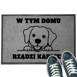 wycieraczka-monochrom-drzwi-w-tym-domu-rzadzi-imie-solidna-naturalna-wz