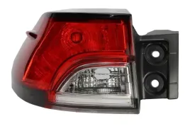 toyota-corolla-cross-2020-lampa-tylna-lewa