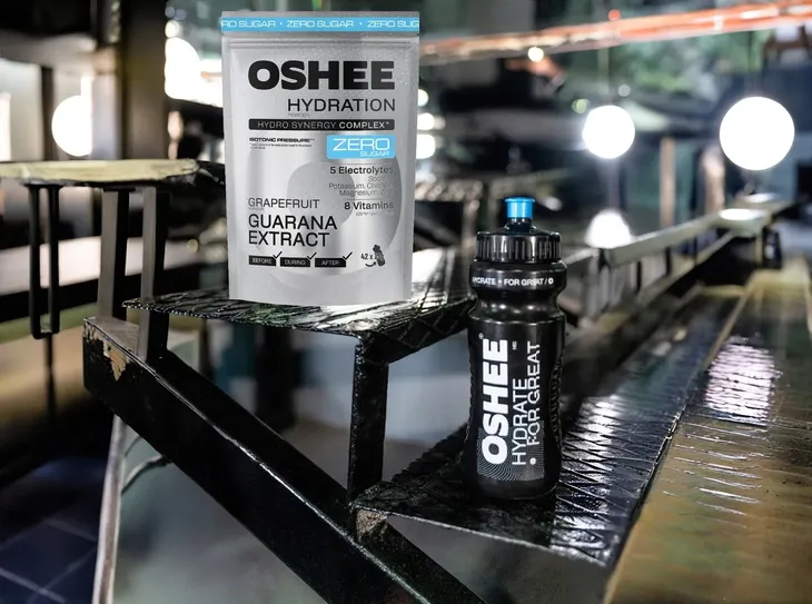 oshee-hydration-zero-sugar-proszek-grapefruit-guarana-630-g-smak-grejpfrut